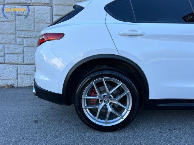 2018 Alfa Romeo Stelvio in Decatur, GA 30032 - 18037373 10