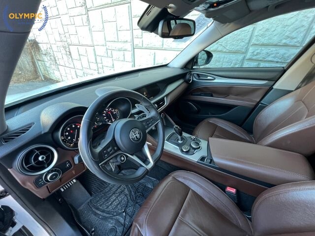 2018 Alfa Romeo Stelvio in Decatur, GA 30032 - 18037373 19