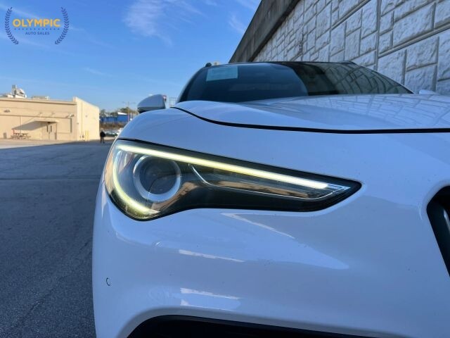 2018 Alfa Romeo Stelvio in Decatur, GA 30032 - 18037373 16