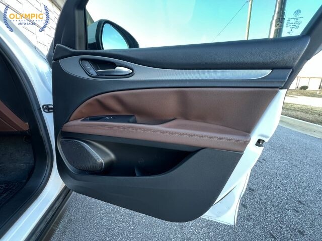 2018 Alfa Romeo Stelvio in Decatur, GA 30032 - 18037373 38