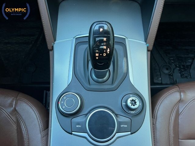 2018 Alfa Romeo Stelvio in Decatur, GA 30032 - 18037373 31