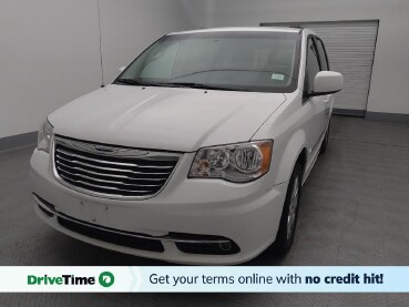 2016 Chrysler Town & Country in Springfield, MO 65807
