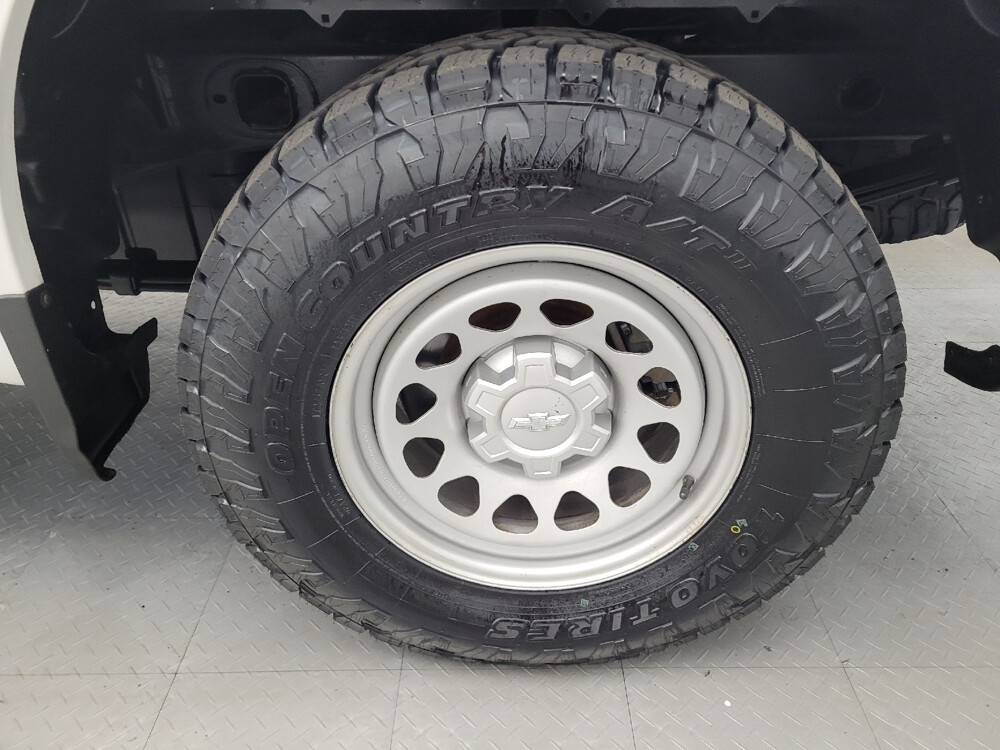 2019 Chevrolet Silverado 1500 in Louisville, KY 40258 - 18037634 31