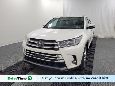 2018 Toyota Highlander in Pittsburgh, PA 15237