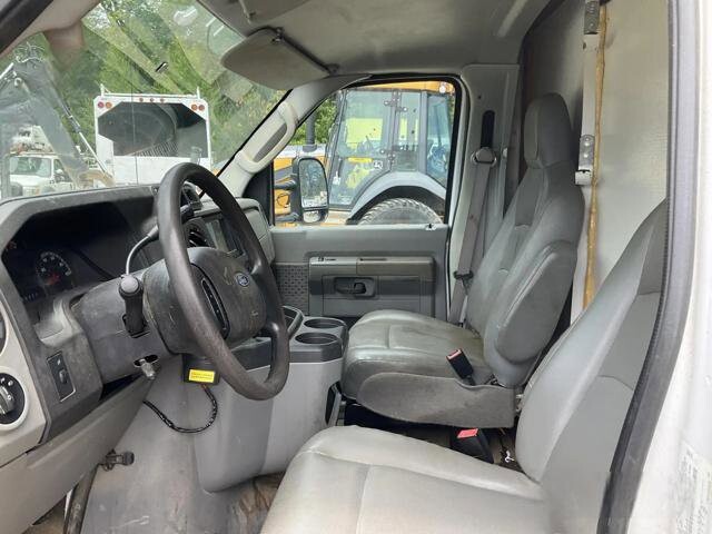 2018 Ford E-350 and Econoline 350 in Blauvelt, NY 10913 - 18037659 59