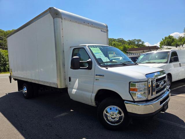2018 Ford E-350 and Econoline 350 in Blauvelt, NY 10913 - 18037659 2