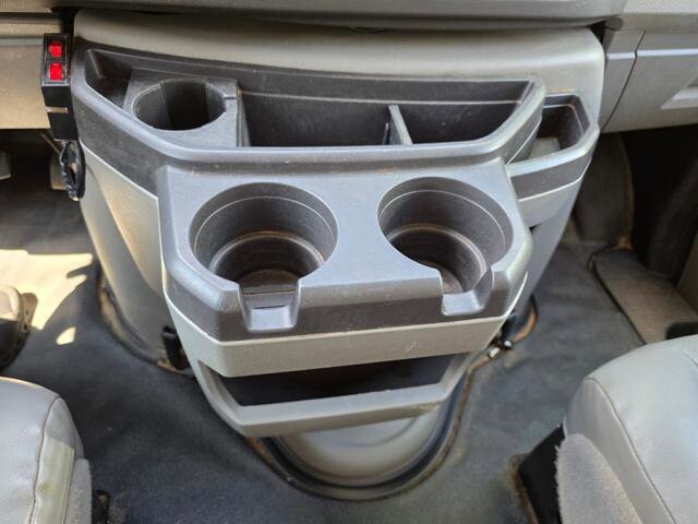 2018 Ford E-350 and Econoline 350 in Blauvelt, NY 10913 - 18037659 23