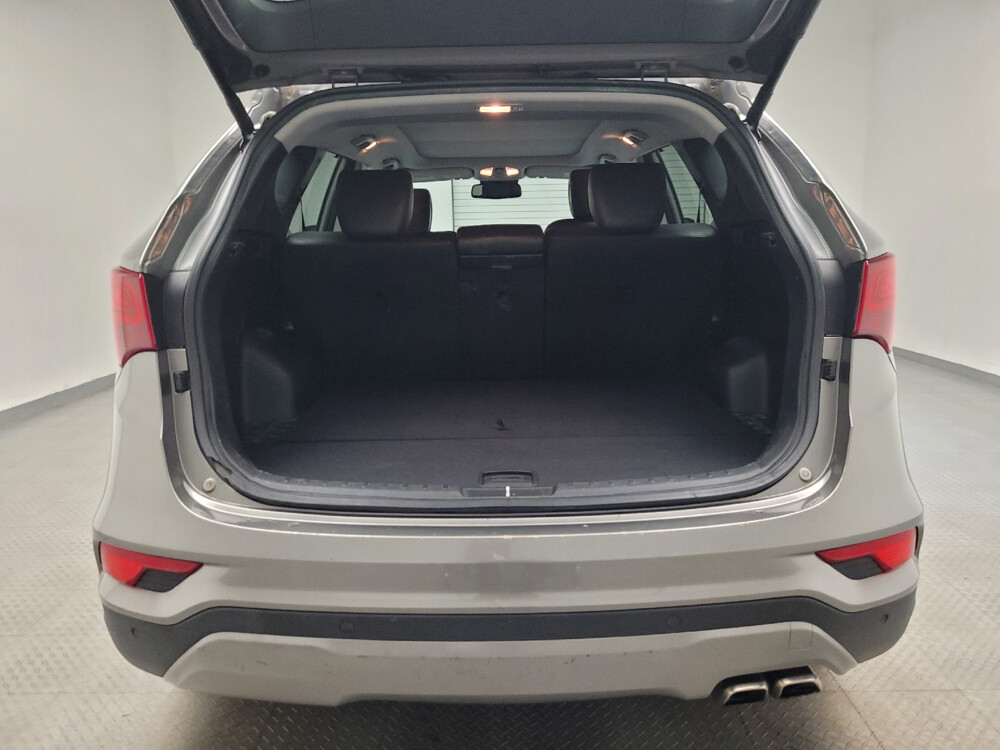 2017 Hyundai Santa Fe in Eastpointe, MI 48021 - 18037785 29