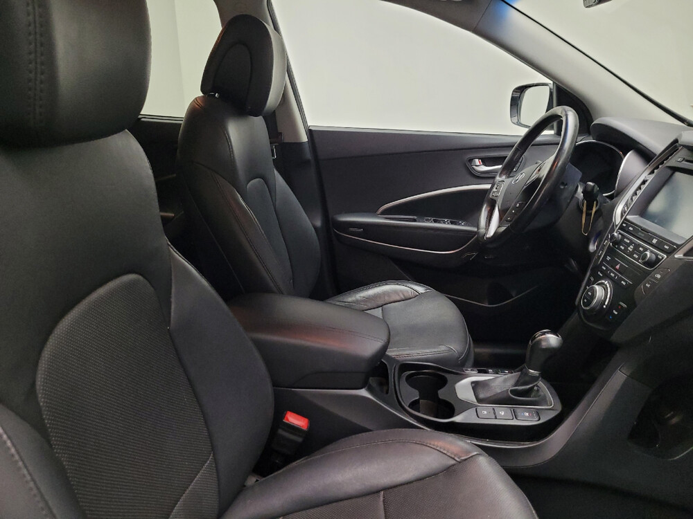 2017 Hyundai Santa Fe in Eastpointe, MI 48021 - 18037785 21