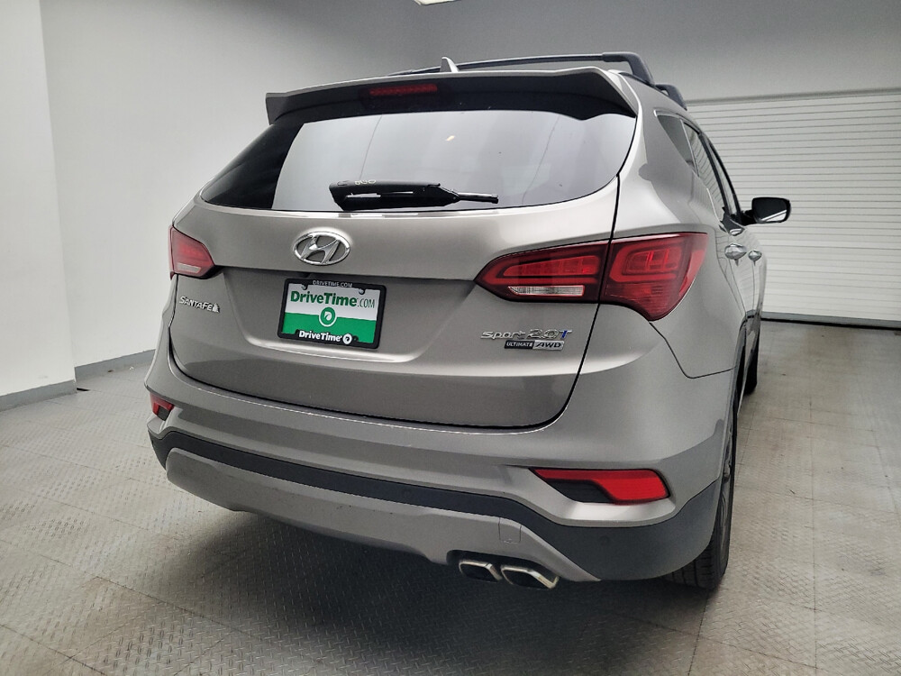 2017 Hyundai Santa Fe in Eastpointe, MI 48021 - 18037785 7