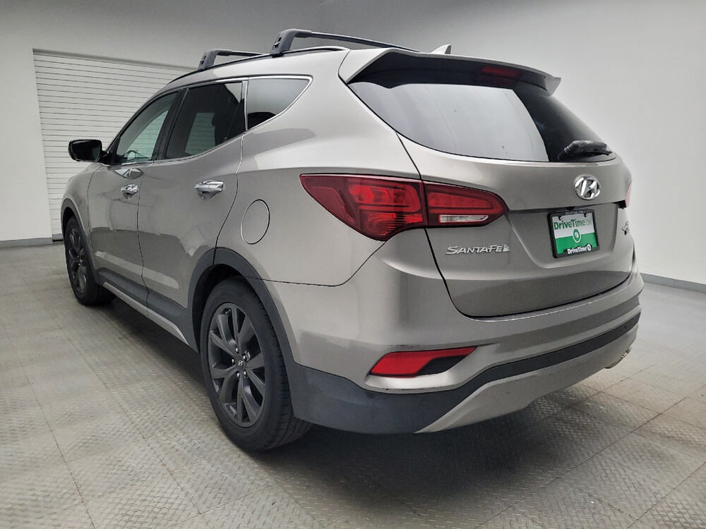 2017 Hyundai Santa Fe in Eastpointe, MI 48021 - 18037785 5