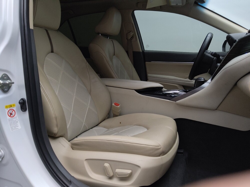 2018 Toyota Camry in Tulsa, OK 74145 - 18037932 21