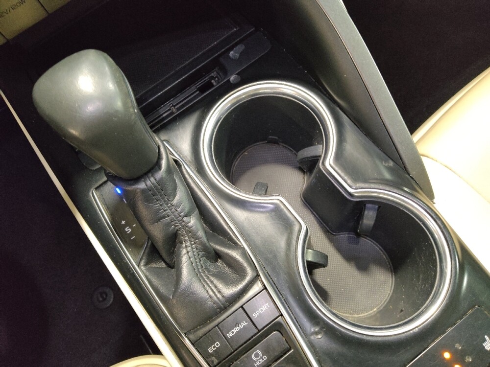 2018 Toyota Camry in Tulsa, OK 74145 - 18037932 26