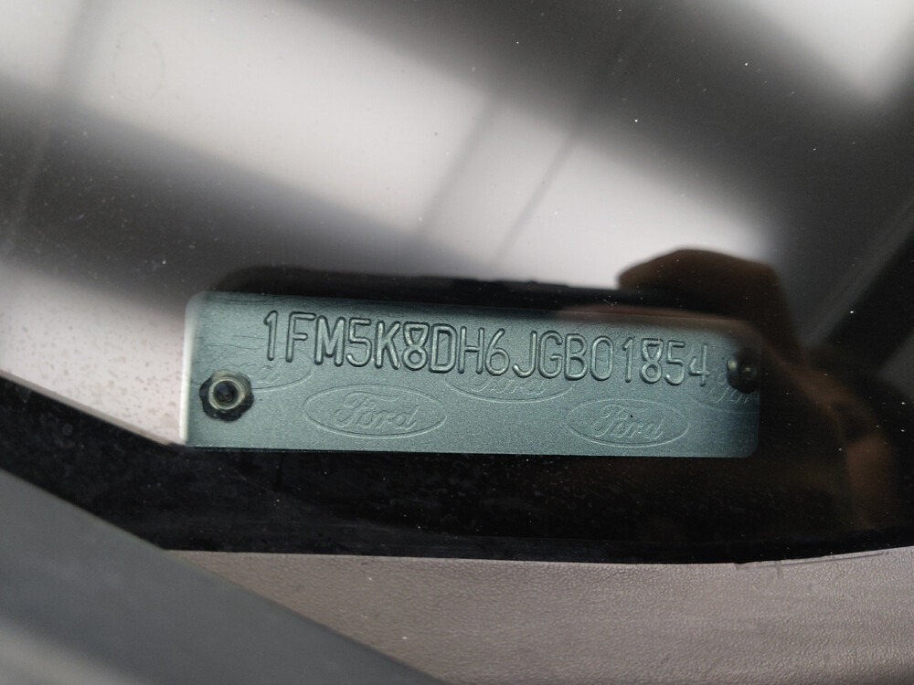 2018 Ford Explorer in St. Louis, MO 63136 - 18038504 33