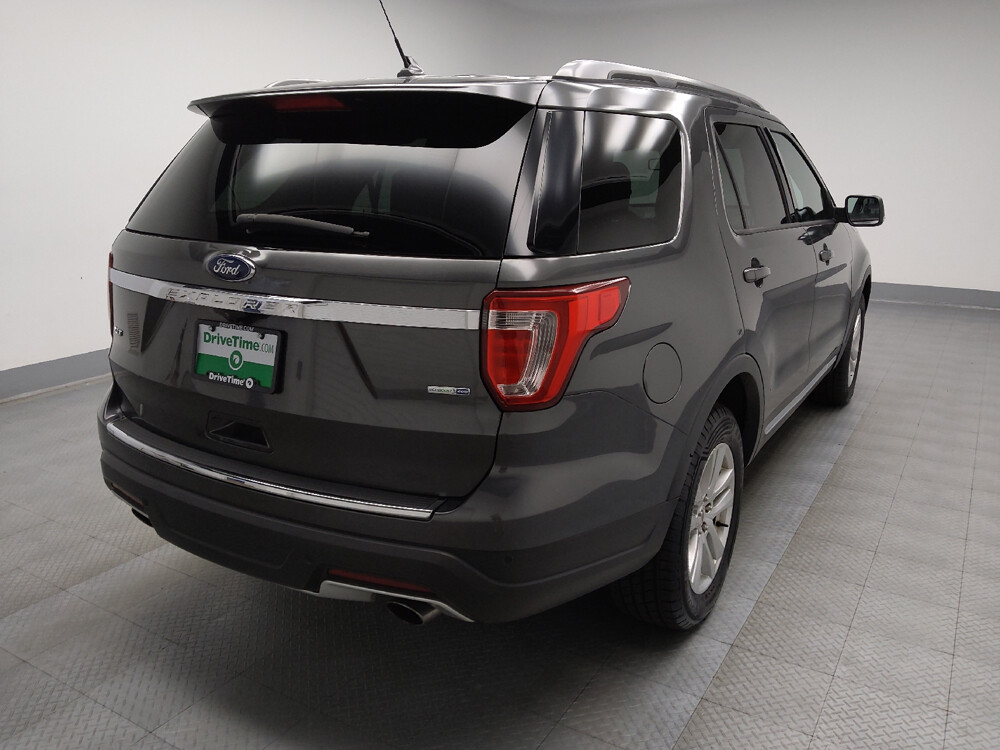 2018 Ford Explorer in St. Louis, MO 63136 - 18038504 9