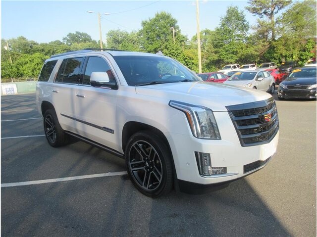 2017 Cadillac Escalade in Charlotte, NC 28212 - 18038697 7