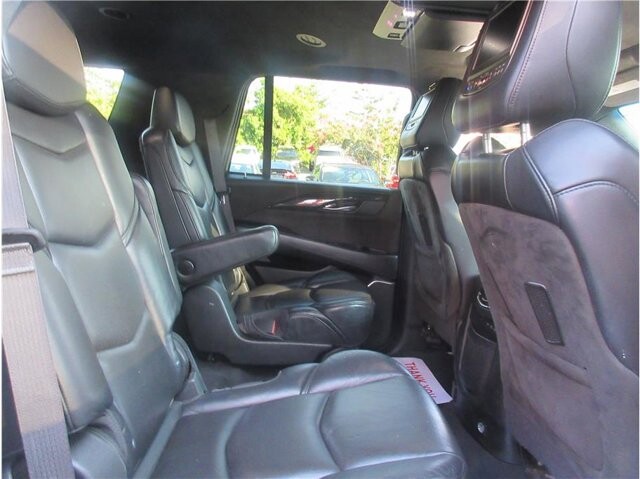 2017 Cadillac Escalade in Charlotte, NC 28212 - 18038697 27