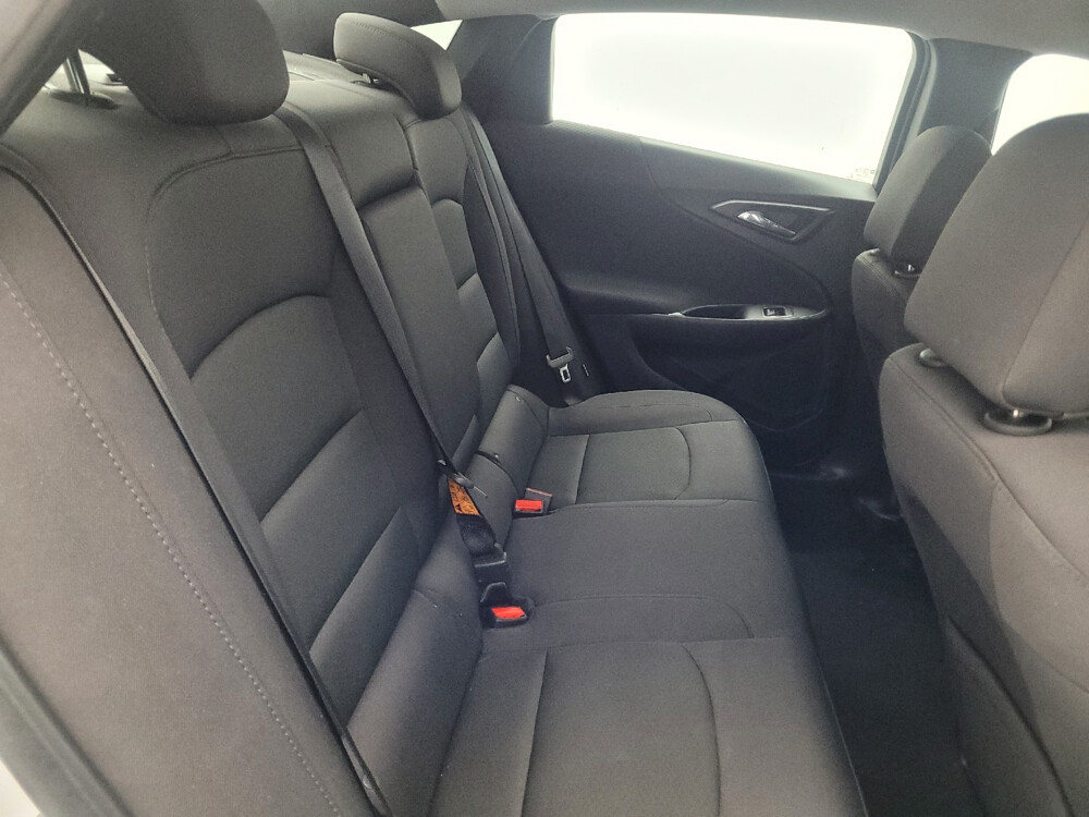 2017 Chevrolet Malibu in Gastonia, NC 28056 - 18038843 19