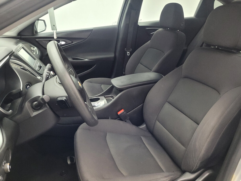 2017 Chevrolet Malibu in Gastonia, NC 28056 - 18038843 17