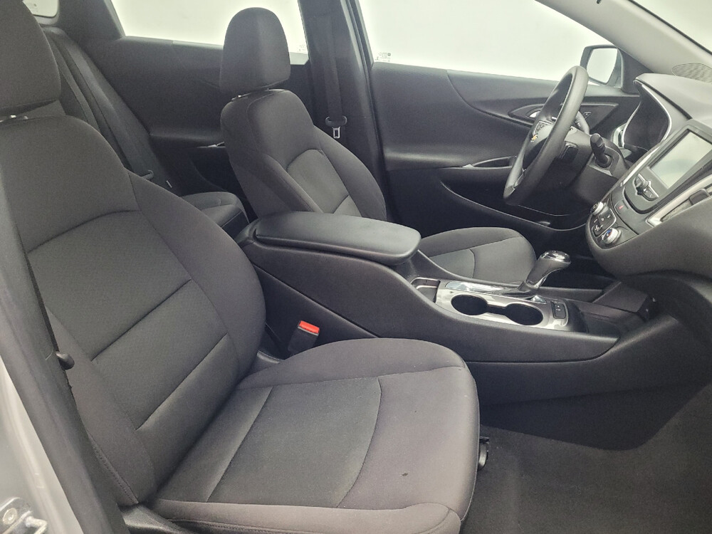 2017 Chevrolet Malibu in Gastonia, NC 28056 - 18038843 21