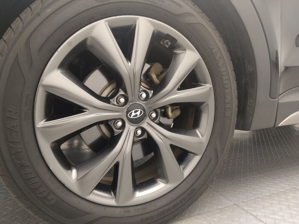 2017 Hyundai Santa Fe in Jacksonville, FL 32210 - 18039022 31