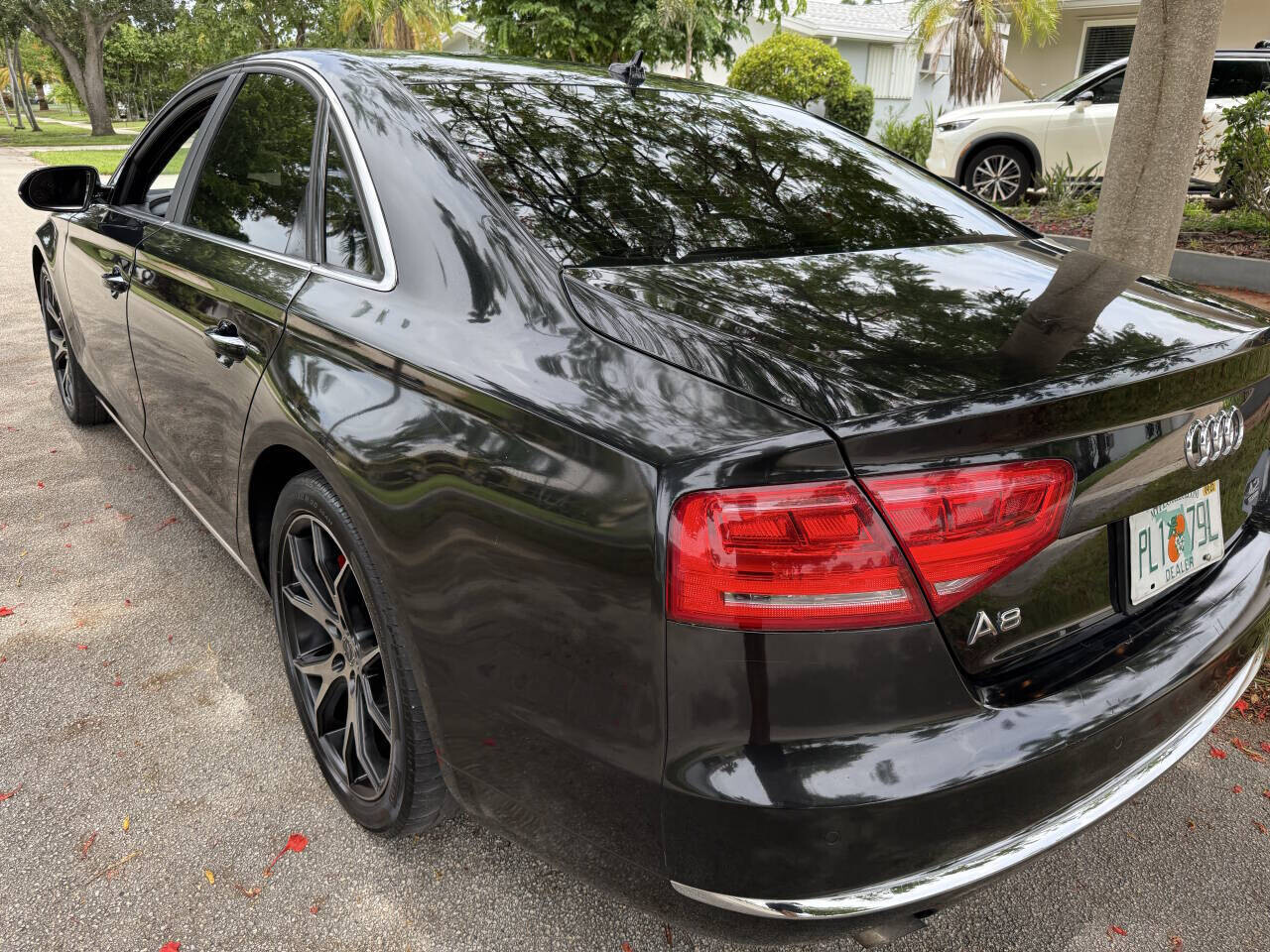 2011 Audi A8 in Hollywood, FL 33023-1906 - 18039186 4