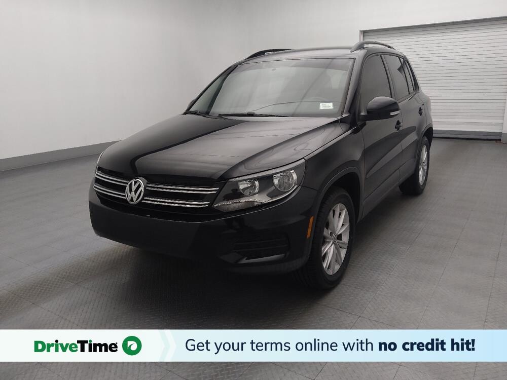 2017 Volkswagen Tiguan in Gainesville, FL 32609 - 18039623