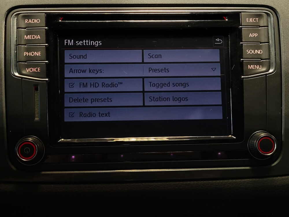 2017 Volkswagen Tiguan in Gainesville, FL 32609 - 18039623 25