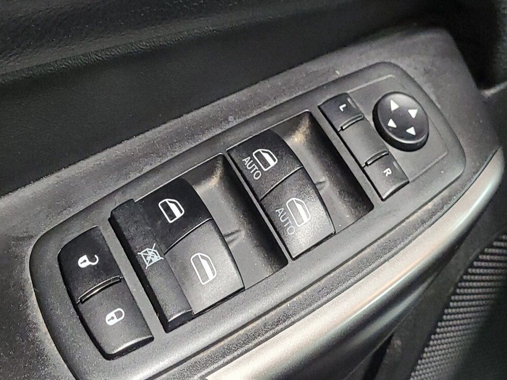 2020 Jeep Cherokee in El Paso, TX 79907 - 18039846 27