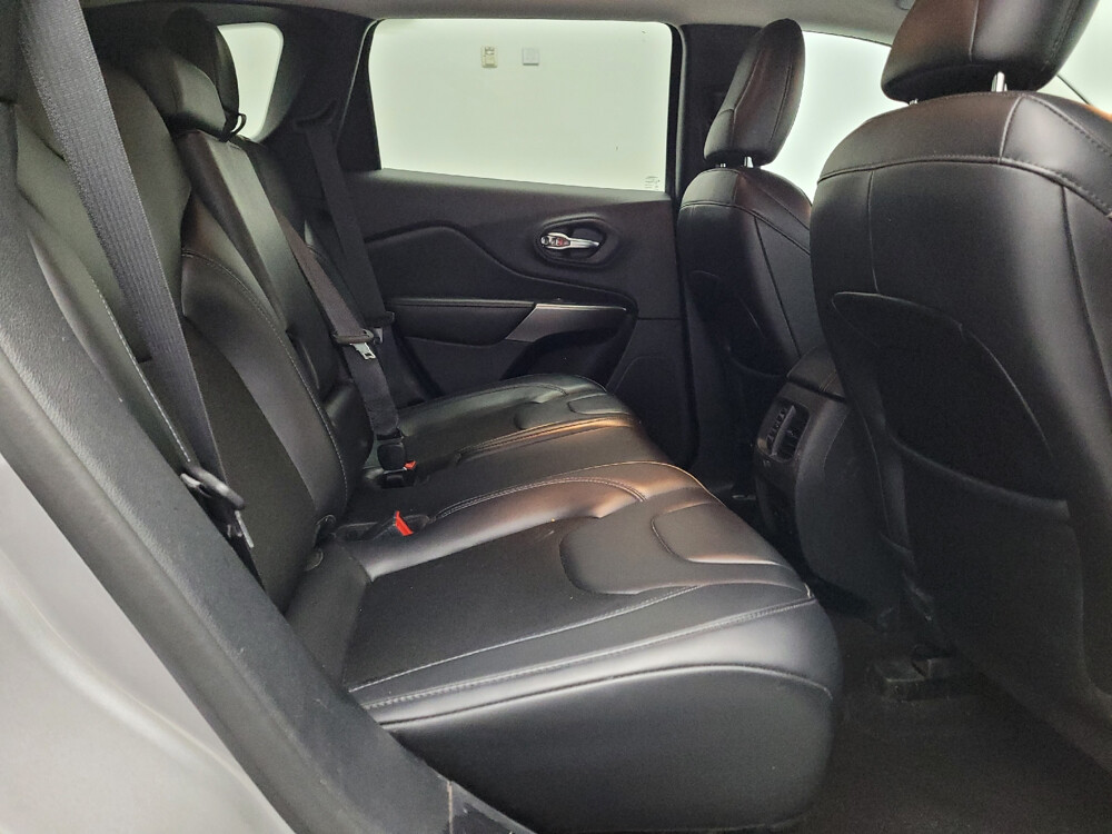 2020 Jeep Cherokee in El Paso, TX 79907 - 18039846 19