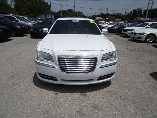2013 Chrysler 300 in Tampa, FL 33604-6914 - 18039917 23