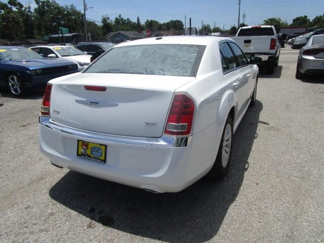 2013 Chrysler 300 in Tampa, FL 33604-6914 - 18039917 24