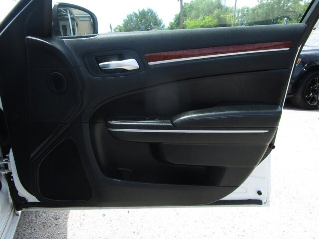 2013 Chrysler 300 in Tampa, FL 33604-6914 - 18039917 19