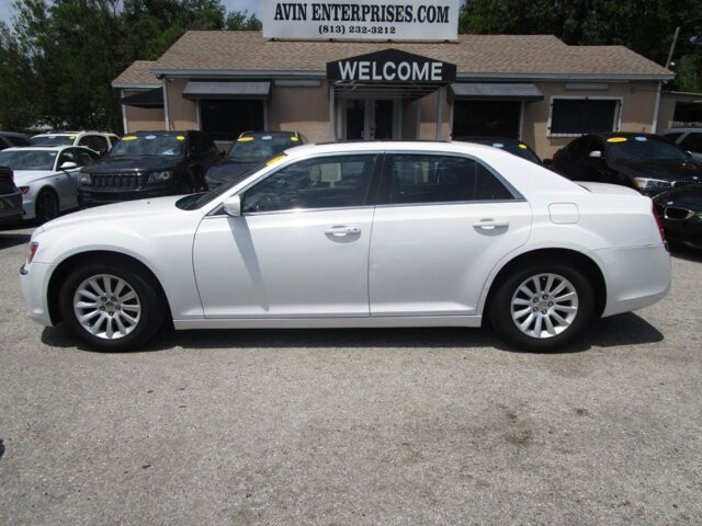2013 Chrysler 300 in Tampa, FL 33604-6914 - 18039917 28