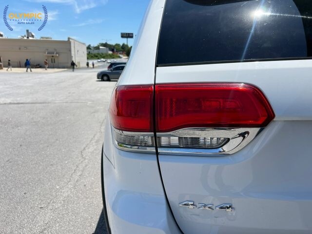 2014 Jeep Grand Cherokee in Decatur, GA 30032 - 18039927 16