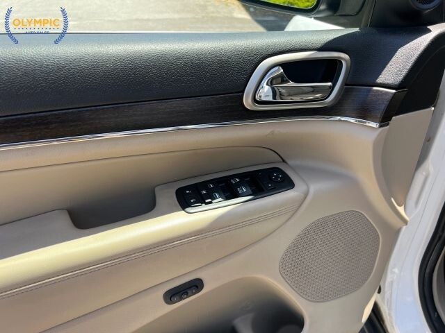 2014 Jeep Grand Cherokee in Decatur, GA 30032 - 18039927 36
