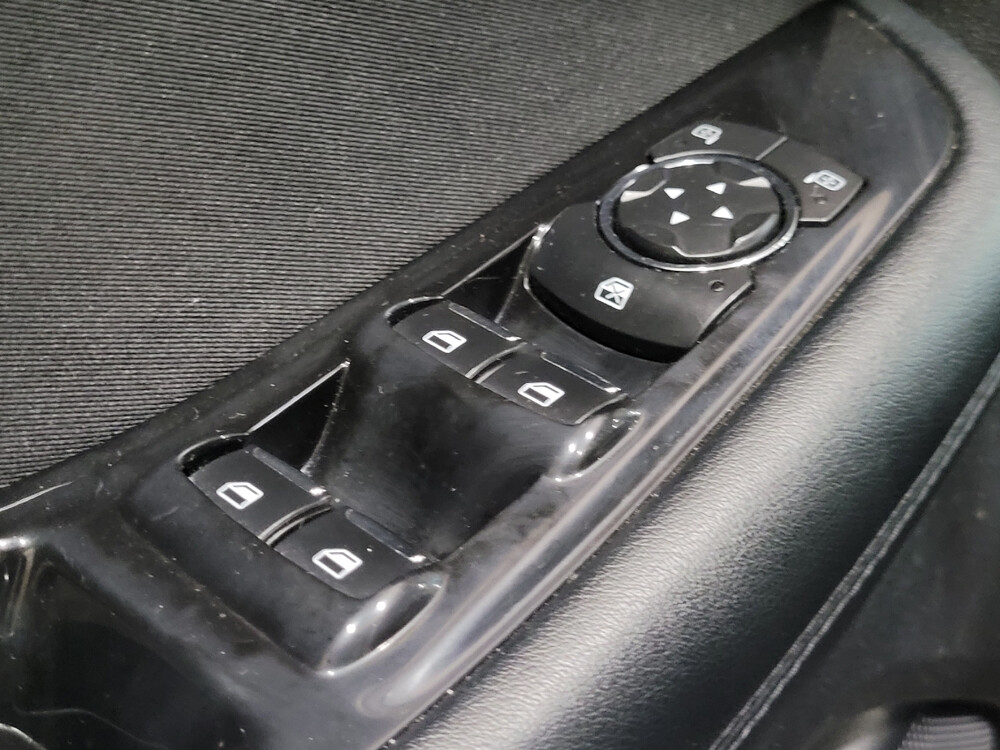 2017 Ford Edge in Temple Hills, MD 20746 - 18040035 27