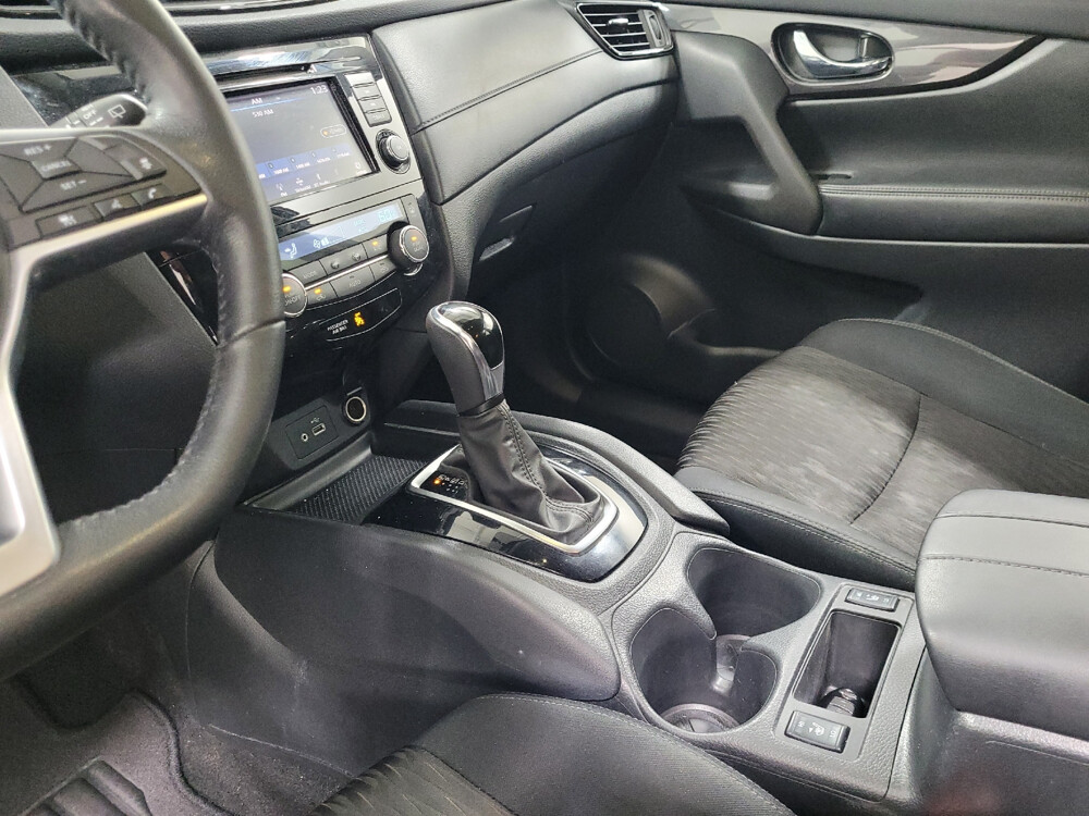2018 Nissan Rogue in Pittsburgh, PA 15237 - 18040078 26