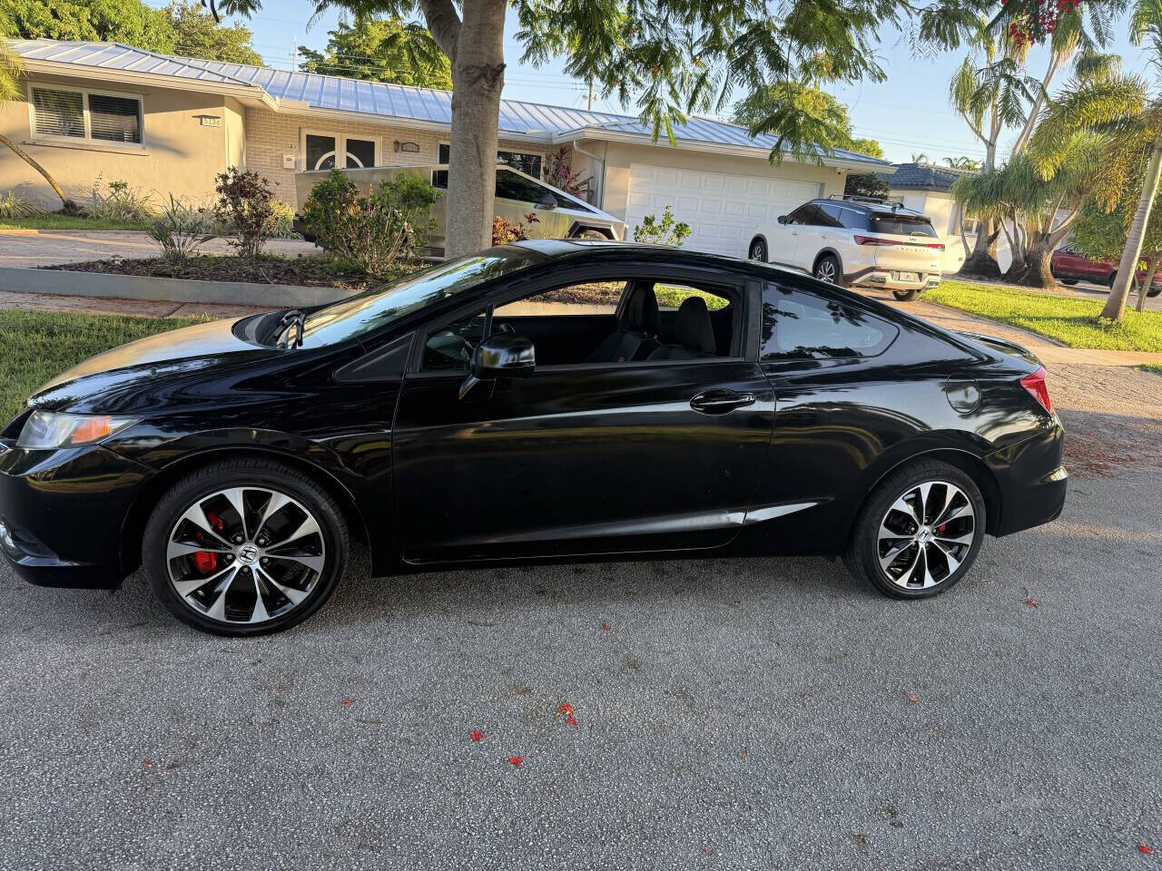 2013 Honda Civic in Hollywood, FL 33023-1906 - 18040096 2