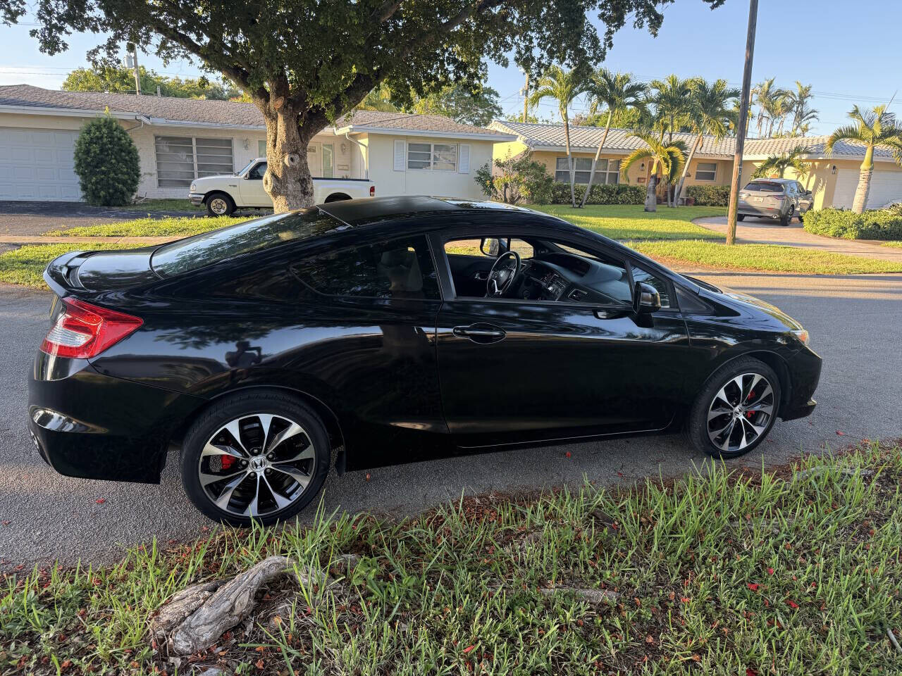 2013 Honda Civic in Hollywood, FL 33023-1906 - 18040096 5
