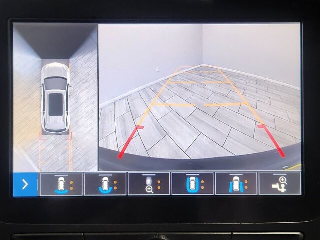 2019 Chevrolet Equinox in Cinnaminson, NJ 08077 - 18040102 18