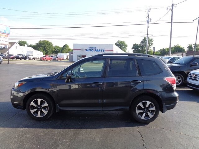 2017 Subaru Forester in Lebanon, TN 37087-3302 - 18040139