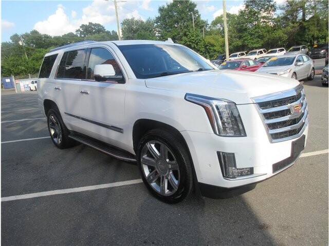 2017 Cadillac Escalade in Charlotte, NC 28212 - 18040150 7