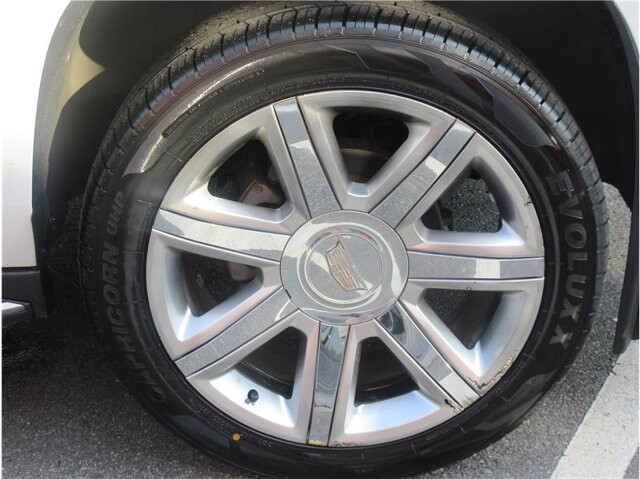 2017 Cadillac Escalade in Charlotte, NC 28212 - 18040150 40