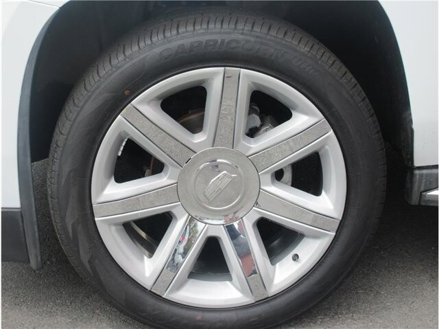 2017 Cadillac Escalade in Charlotte, NC 28212 - 18040150 37