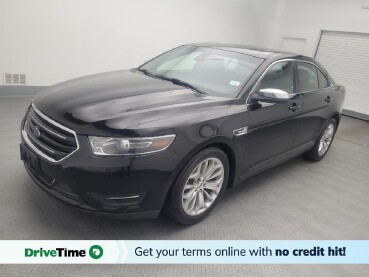 2017 Ford Taurus in Gladstone, MO 64118