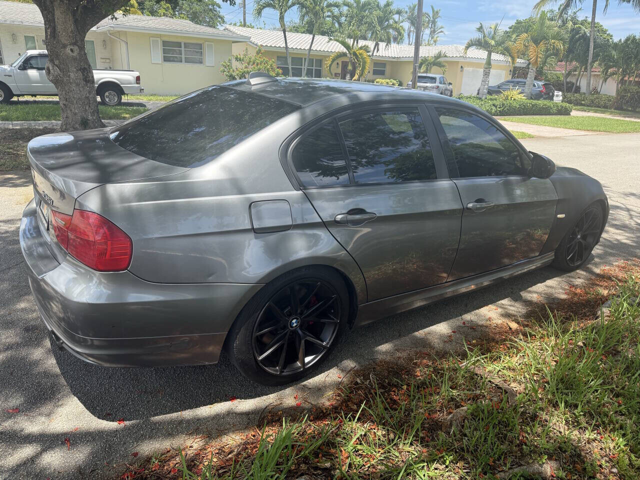 2011 BMW 335i in Hollywood, FL 33023-1906 - 18040511 3