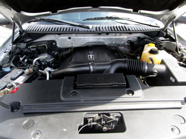 2017 Lincoln Navigator in Tampa, FL 33604-6914 - 18040533 25