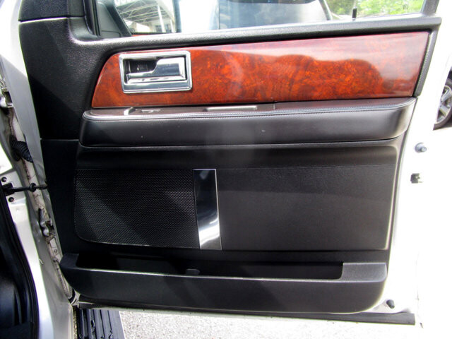 2017 Lincoln Navigator in Tampa, FL 33604-6914 - 18040533 20