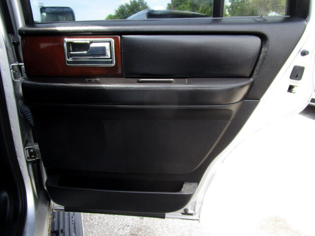 2017 Lincoln Navigator in Tampa, FL 33604-6914 - 18040533 22